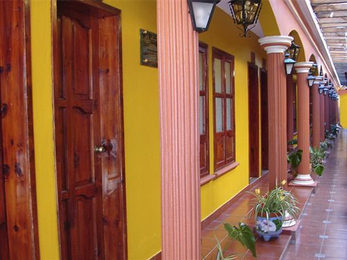Hotel Arcos Del Carmen San Cristóbal de Las Casas Eksteriør bilde