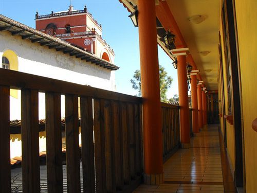 Hotel Arcos Del Carmen San Cristóbal de Las Casas Eksteriør bilde