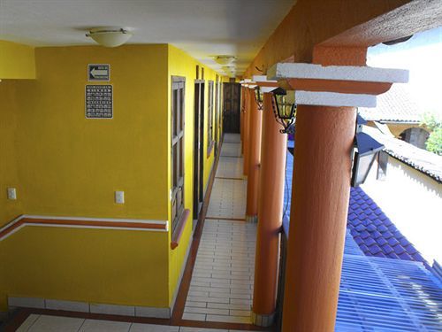 Hotel Arcos Del Carmen San Cristóbal de Las Casas Eksteriør bilde